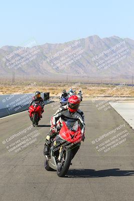 media/Apr-10-2022-SoCal Trackdays (Sun) [[f104b12566]]/Around the Pits/